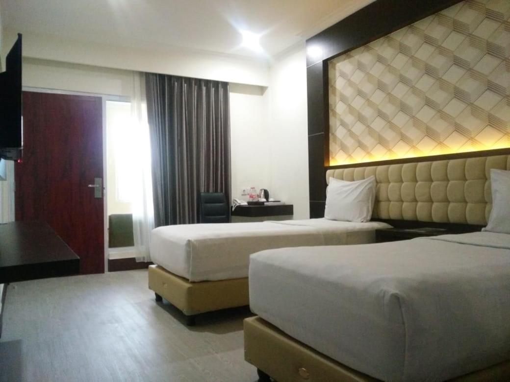 Sindoro Hotel Cilacap By Conary Kültér fotó