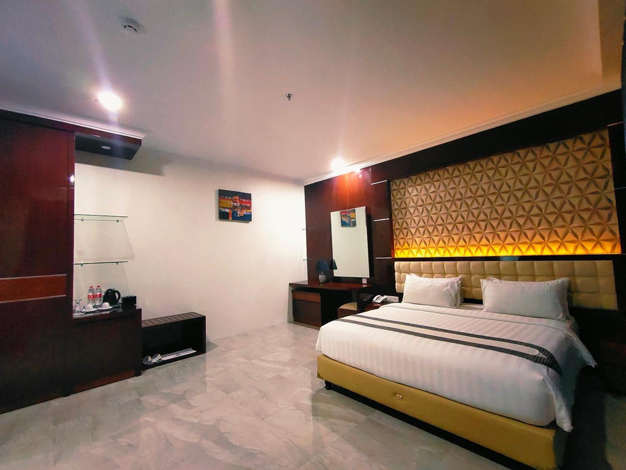 Sindoro Hotel Cilacap By Conary Kültér fotó