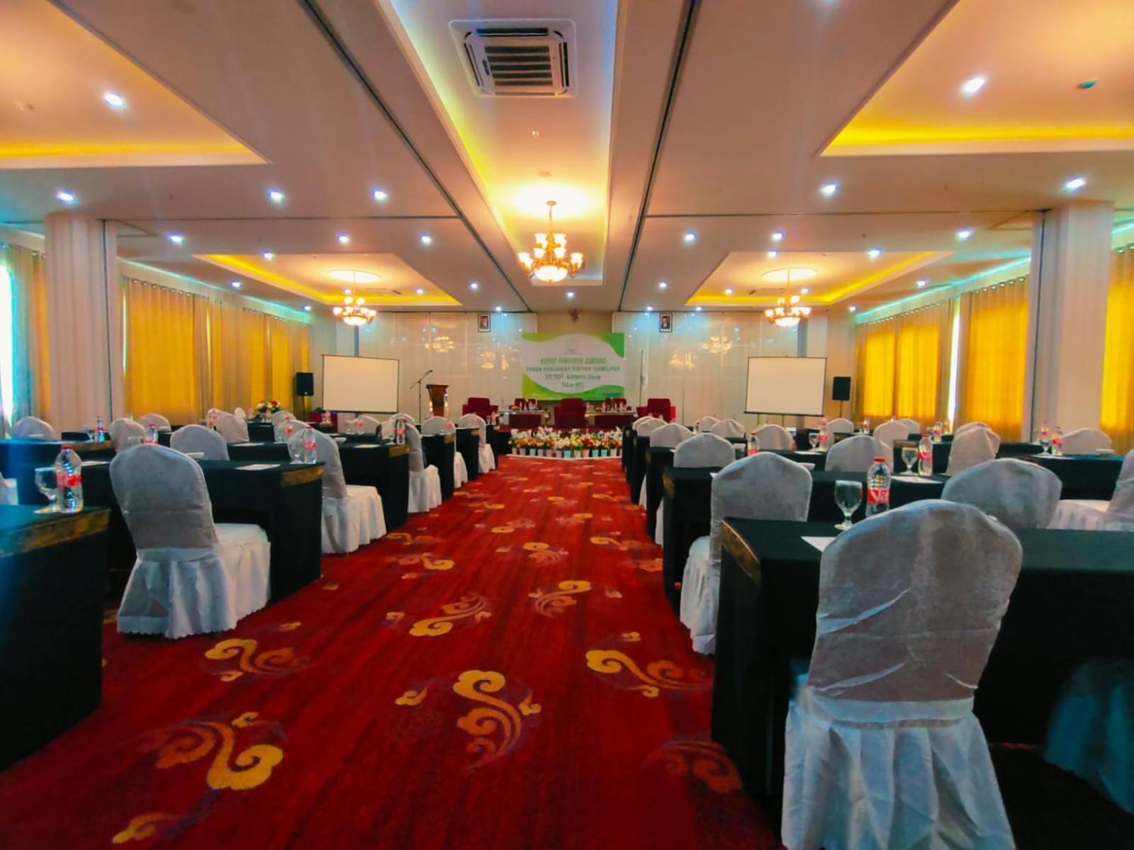 Sindoro Hotel Cilacap By Conary Kültér fotó
